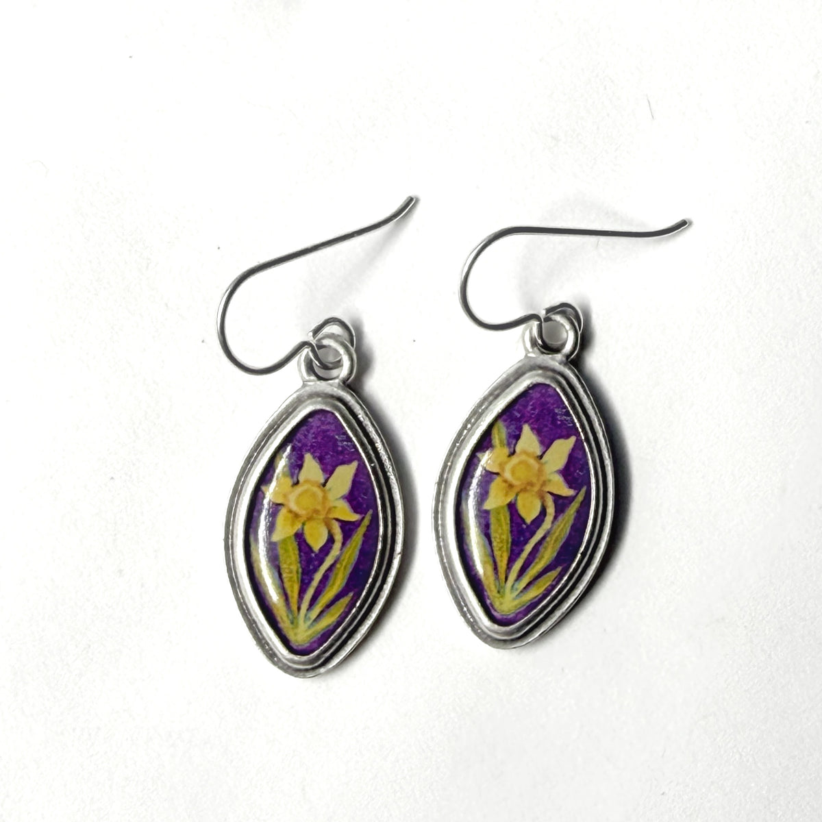 Purple Daffodil Earrings