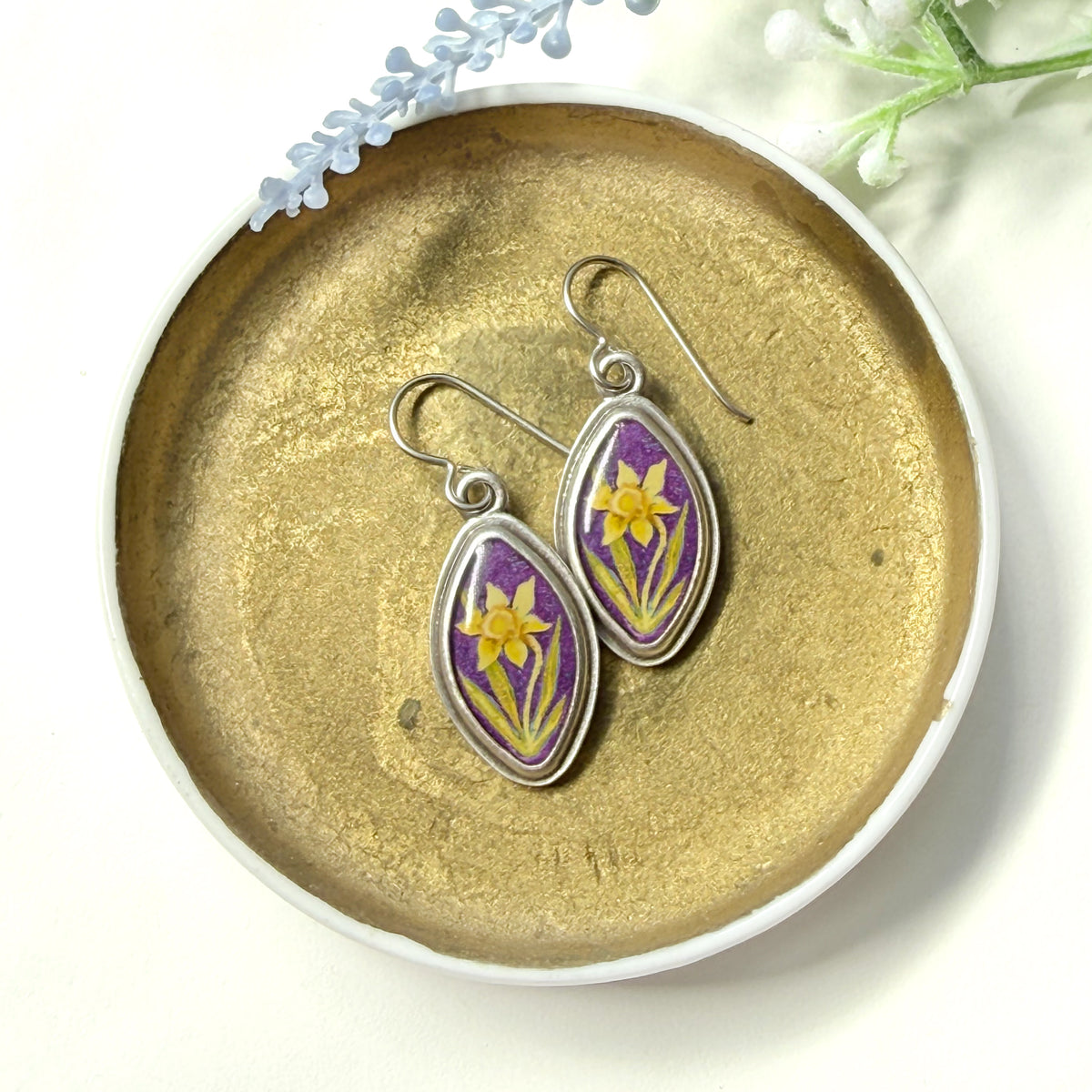 Purple Daffodil Earrings