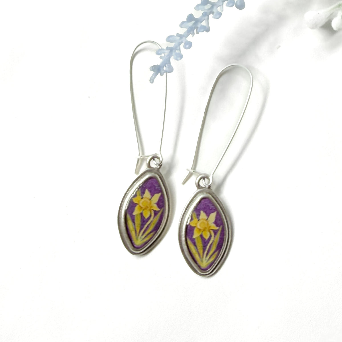 Purple Daffodil Earrings