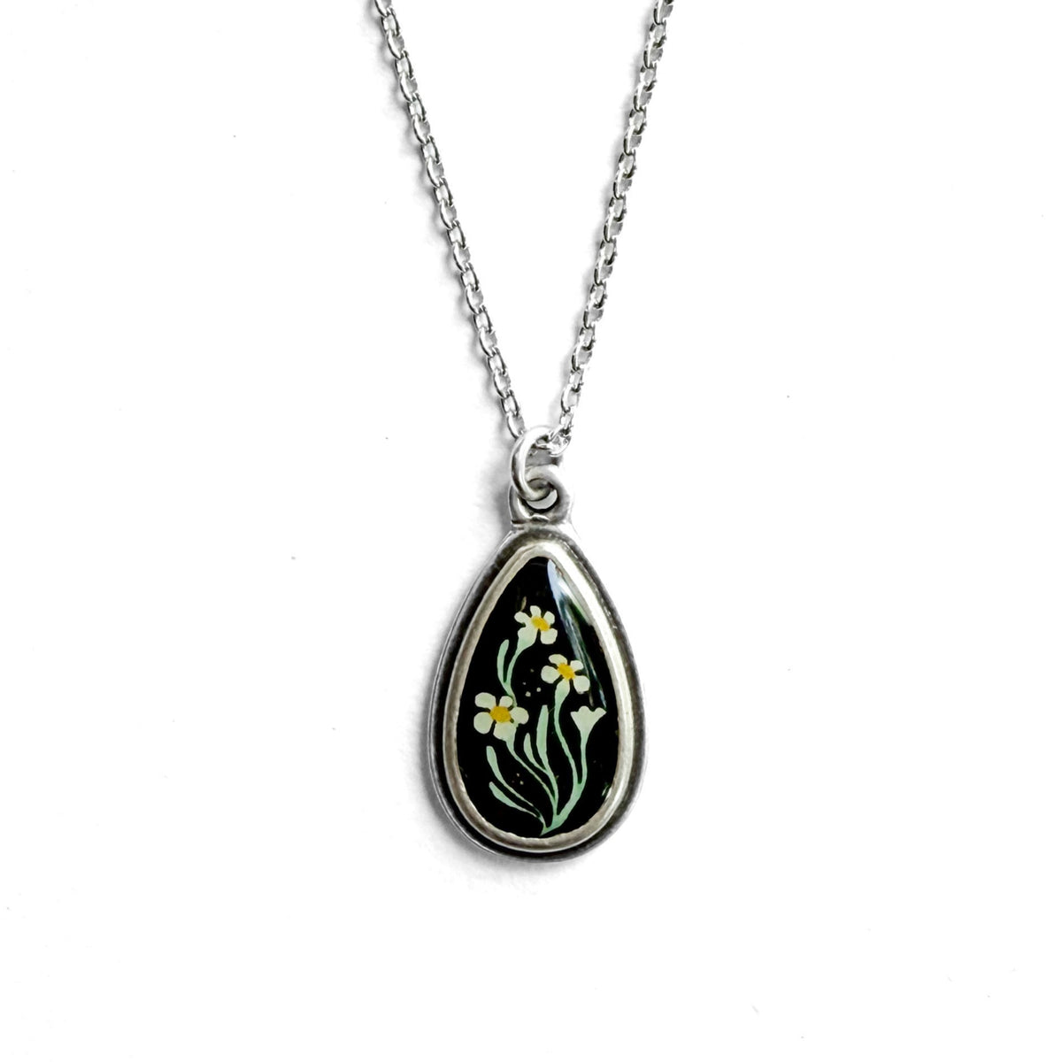 Vitale Flower Silver Teardrop Necklace